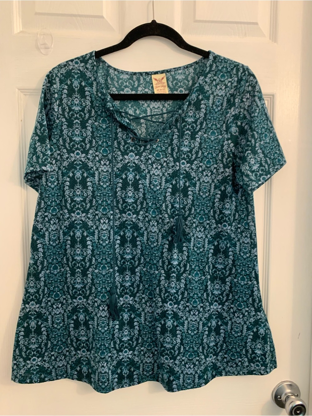 Faded Glory Teal Patterned Short Sleeve Women's Top. Size Medium $10